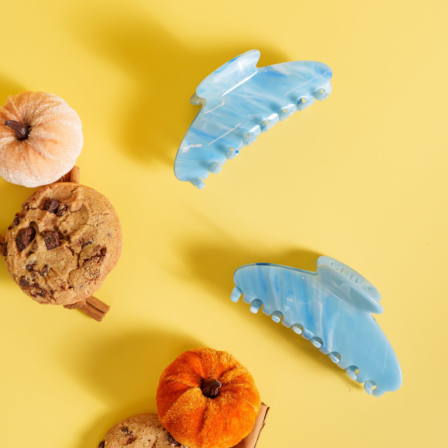 Grote ronde haarspeld clips dik haar marmer hemelsblauw