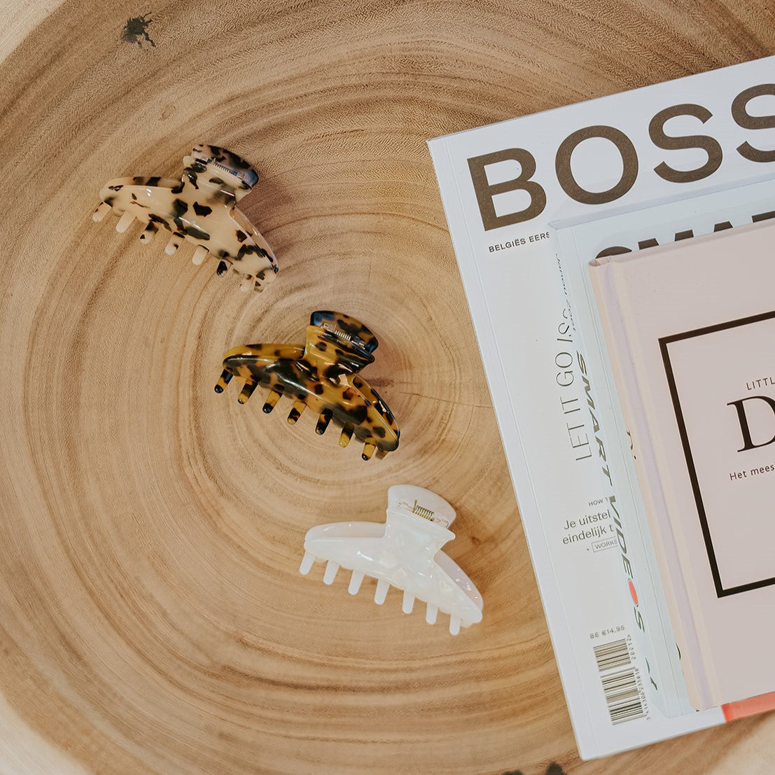 Rosa marmeren haarspeld rond dik haar wit bruin beige