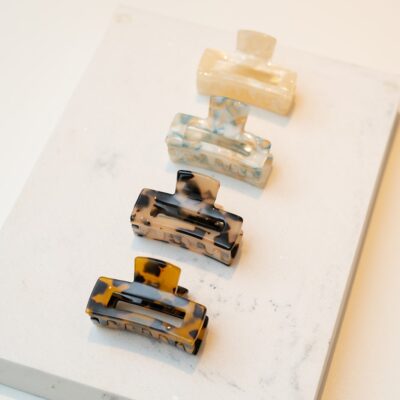 haarspeld haarklem clips fijn haar stevig clip dun haar bruin beige licht blauw ecru wit