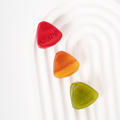Kleine clips voor kindjes -  driehoek (per twee stuks)
