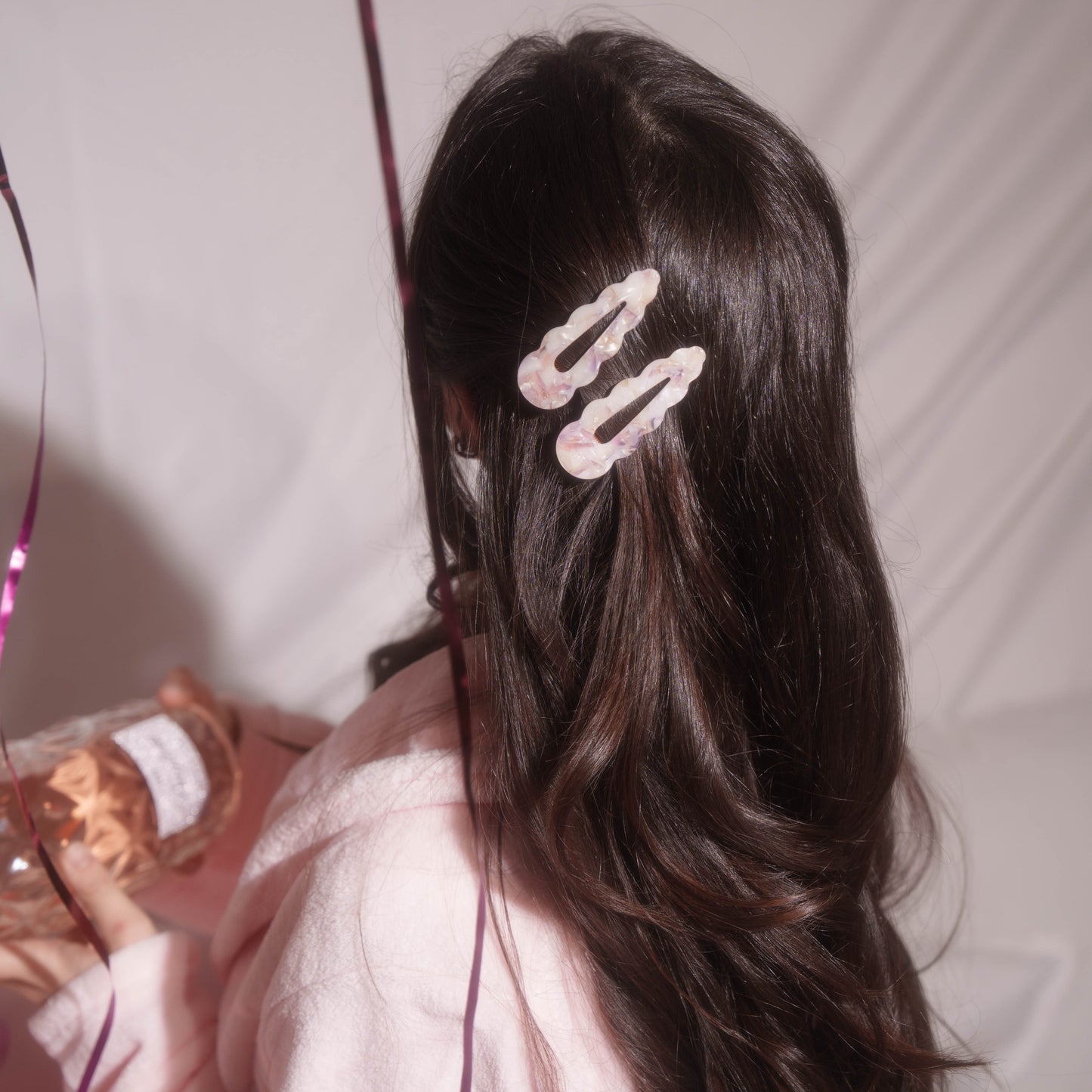 Leonie chuncky clip schuiver marmer wit roze