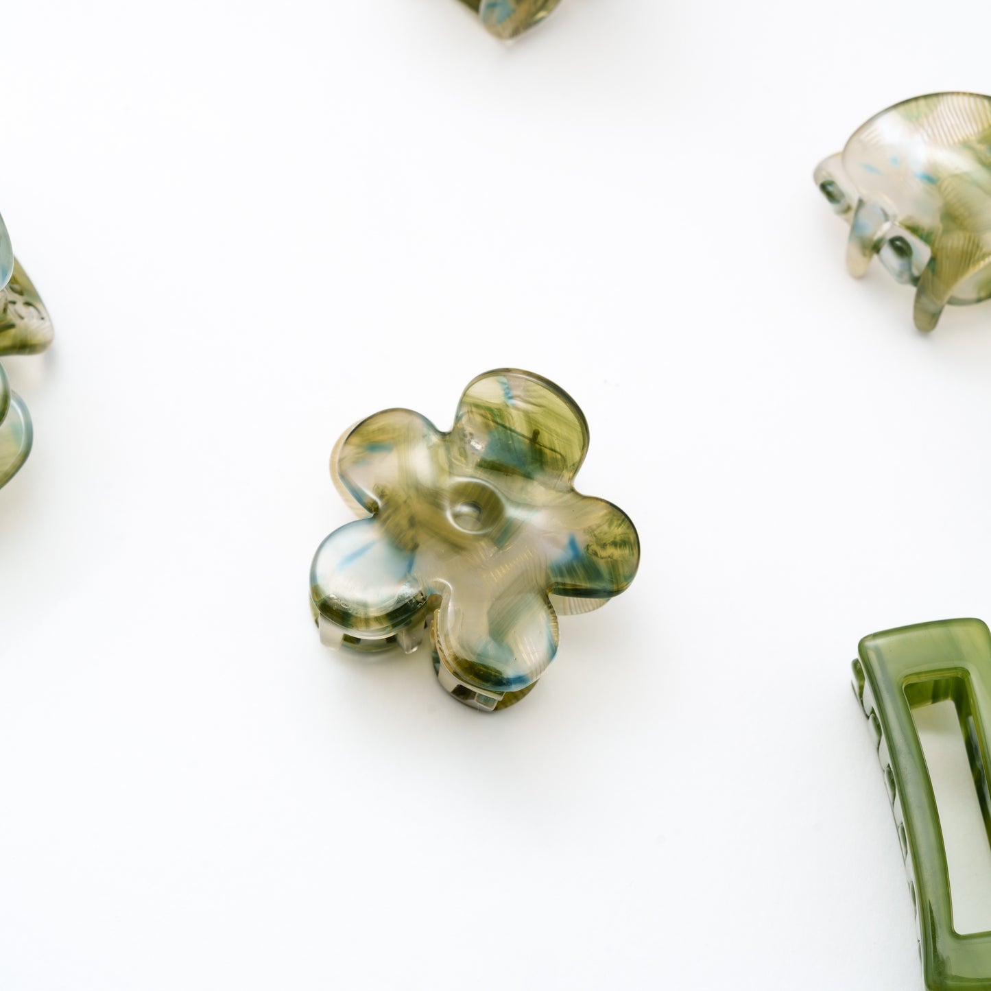 Bloemenhaarspeld bloem kleine bloem clip haarklem fijn haar dik haar alle haartypes licht groen