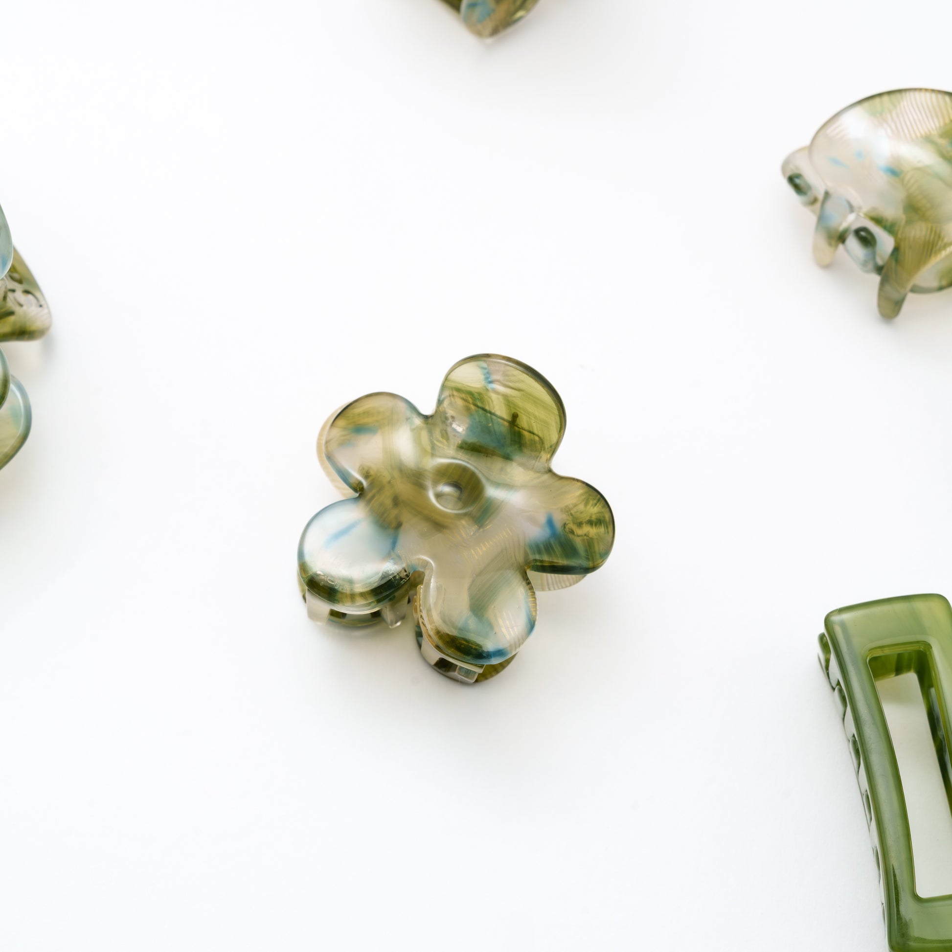 Bloemenhaarspeld bloem kleine bloem clip haarklem fijn haar dik haar alle haartypes licht groen