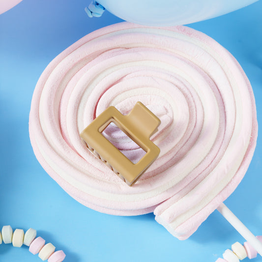 lola clip mat haarspeld vierkante clip beige