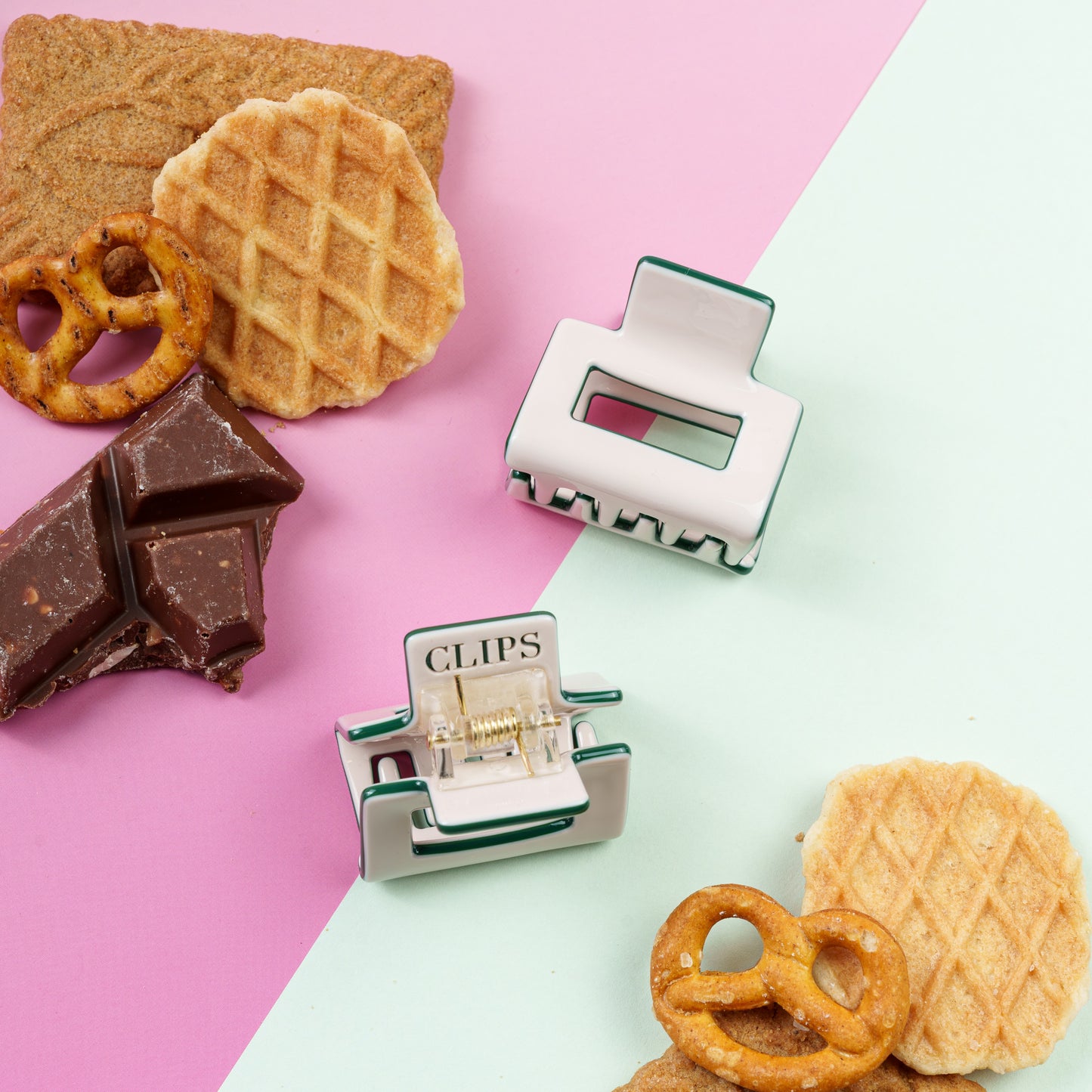 Mini Viv clip kleine vierkante haarspeld  effen beige