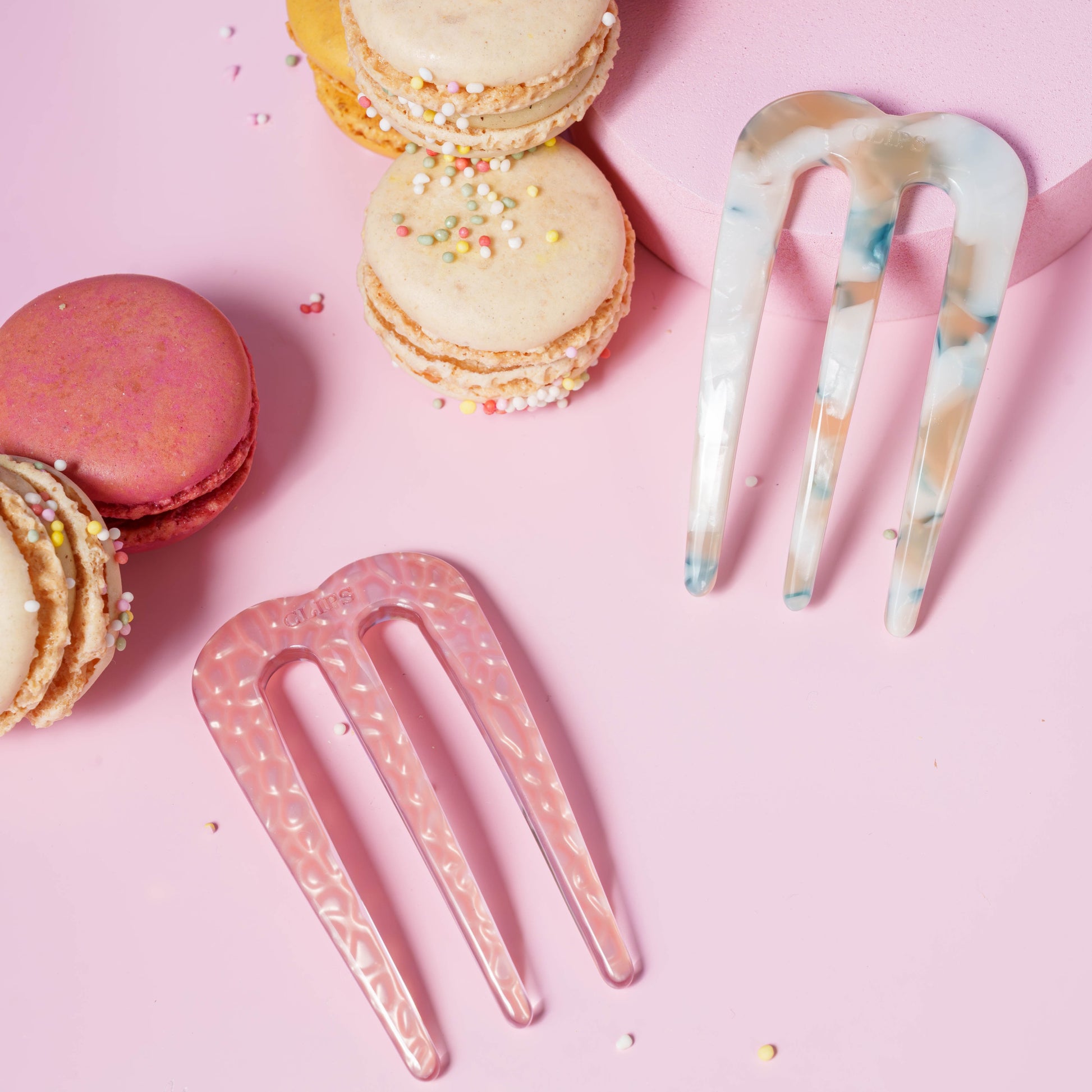 polly french pin clip glad fijn haar roze marmer blauw